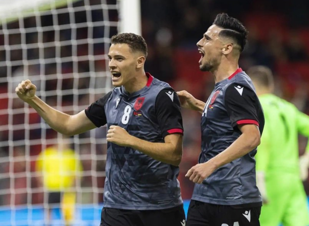 赛后里昂备战德国杯，扳平良机细节曝光，媒体盛赞，赛程密集仍需轮换(两山轮战67军惨败)-爱游戏ayx链接入口